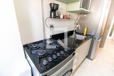 Apartamento à venda com 80m², 2 quartos e 1 vaga Apartamento à venda com 80m², 2 quartos e 1 vagaCozinha e Área de Serviço