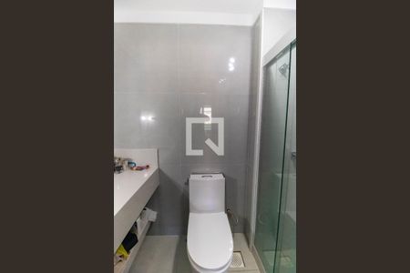 Apartamento à venda com 80m², 2 quartos e 1 vaga Apartamento à venda com 80m², 2 quartos e 1 vagaBanheiro da Suíte