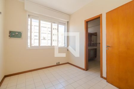 Quarto 1 de apartamento à venda com 3 quartos, 183m² em Cidade Baixa, Porto Alegre