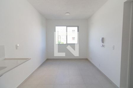 Sala - Cozinha de apartamento para alugar com 2 quartos, 35m² em Jardim Celeste, São Paulo