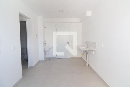 Sala - Cozinha de apartamento para alugar com 2 quartos, 35m² em Jardim Celeste, São Paulo