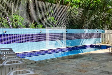 Apartamento à venda com 42m², 2 quartos e 1 vaga Apartamento à venda com 42m², 2 quartos e 1 vagaÁrea comum - Piscina