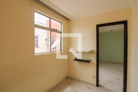 Quarto 1 de apartamento para alugar com 2 quartos, 45m² em Heliópolis, Belo Horizonte