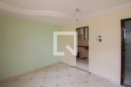 Sala de apartamento para alugar com 2 quartos, 45m² em Heliópolis, Belo Horizonte