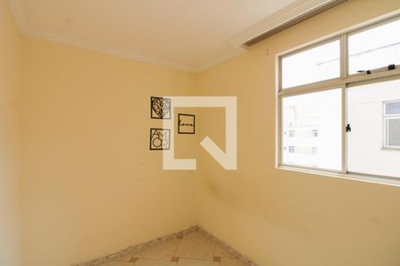 Quarto 1 de apartamento à venda com 2 quartos, 45m² em Heliópolis, Belo Horizonte