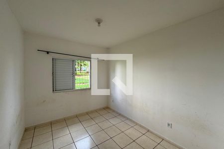 Dormitório 01 de apartamento para alugar com 2 quartos, 45m² em Jardim Florestan Fernandes, Ribeirão Preto