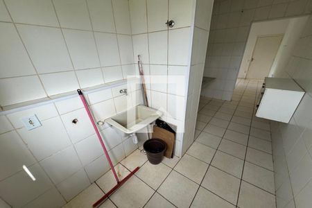 Cozinha - Lavanderia de apartamento para alugar com 2 quartos, 45m² em Jardim Florestan Fernandes, Ribeirão Preto