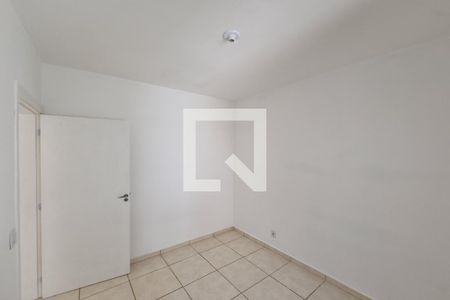 Dormitório 01 de apartamento para alugar com 2 quartos, 45m² em Jardim Florestan Fernandes, Ribeirão Preto