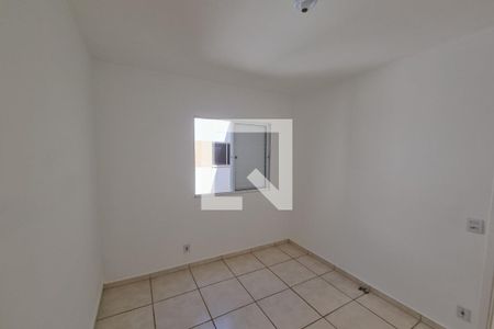 Dormitório 01 de apartamento para alugar com 2 quartos, 45m² em Jardim Florestan Fernandes, Ribeirão Preto