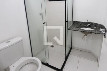 Banheiro de apartamento para alugar com 1 quarto, 35m² em Vila Ema, São Paulo