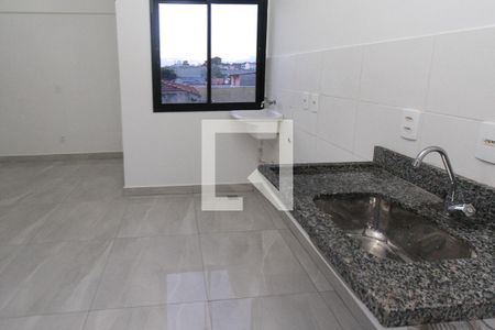 Cozinha e Área de Serviço de apartamento para alugar com 1 quarto, 35m² em Vila Ema, São Paulo