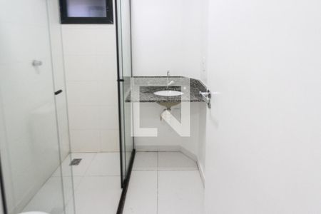 Banheiro de apartamento para alugar com 1 quarto, 35m² em Vila Ema, São Paulo