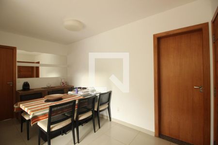 Sala de apartamento à venda com 3 quartos, 80m² em Buritis, Belo Horizonte