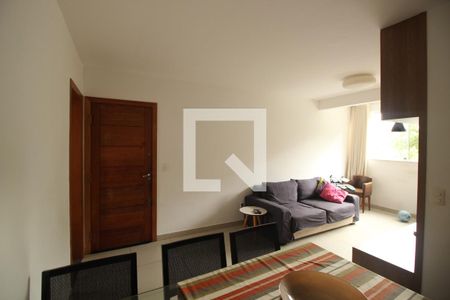 Sala de apartamento à venda com 3 quartos, 80m² em Buritis, Belo Horizonte