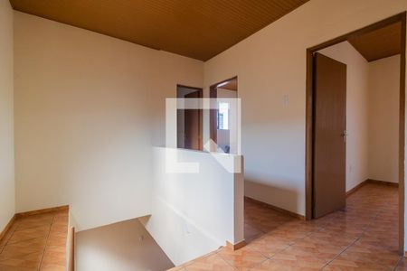 Corredor segunda andar de casa à venda com 2 quartos, 96m² em Coronel Aparicio Borges, Porto Alegre