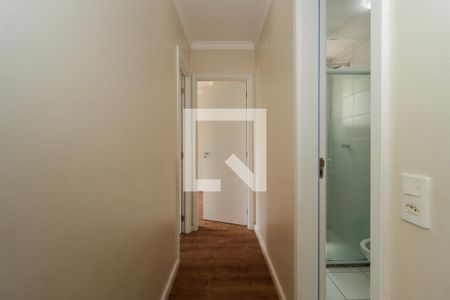 Corredor de apartamento para alugar com 2 quartos, 43m² em Jardim Helga, São Paulo