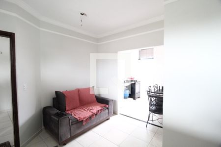 Sala de apartamento para alugar com 2 quartos, 44m² em Lagoinha, Uberlândia