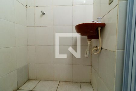 Banheiro de apartamento para alugar com 1 quarto, 30m² em Vila Ede, São Paulo