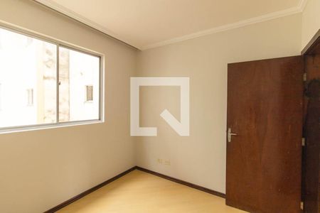 Quarto 1 de apartamento para alugar com 2 quartos, 65m² em Água Verde, Curitiba