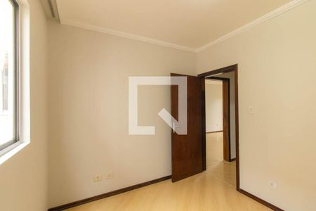 Quarto 1 de apartamento para alugar com 2 quartos, 65m² em Água Verde, Curitiba