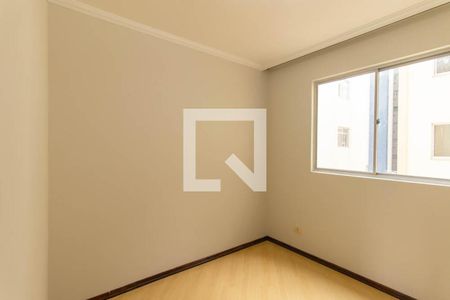 Quarto 1 de apartamento para alugar com 2 quartos, 65m² em Água Verde, Curitiba