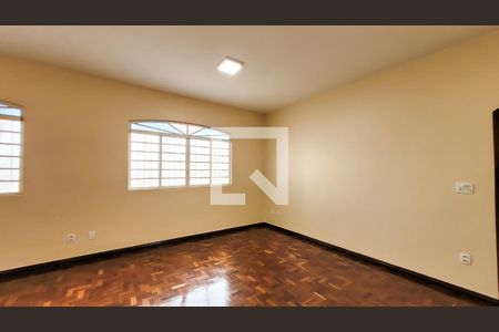 Sala de casa à venda com 4 quartos, 250m² em Bonfim, Campinas