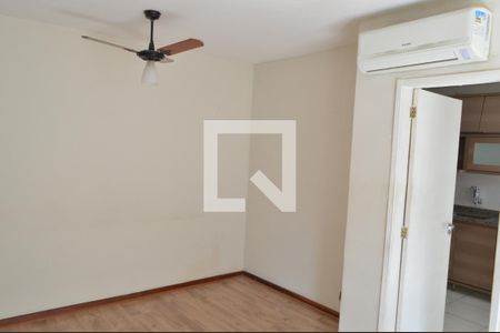 Sala de apartamento à venda com 2 quartos, 80m² em Freguesia (jacarepaguá), Rio de Janeiro