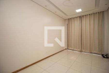 Sala de apartamento para alugar com 2 quartos, 60m² em Samambaia Norte (Samambaia), Brasília