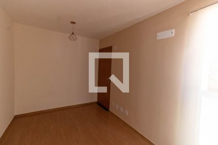 Sala de apartamento para alugar com 2 quartos, 45m² em Vila Lage, São Gonçalo