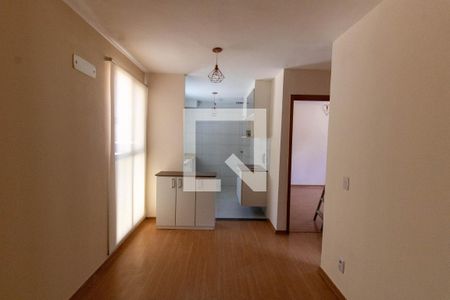 Sala de apartamento para alugar com 2 quartos, 45m² em Vila Lage, São Gonçalo