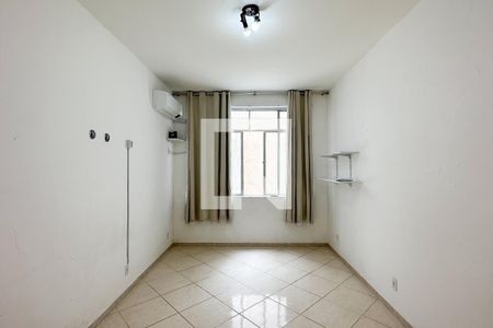 Quarto 01 de apartamento à venda com 1 quarto, 57m² em Copacabana, Rio de Janeiro