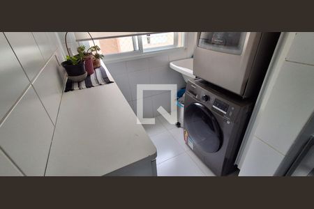 Apartamento à venda com 170m², 3 quartos e 3 vagas Apartamento à venda com 170m², 3 quartos e 3 vagasÁrea de Serviço