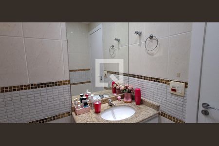 Apartamento à venda com 170m², 3 quartos e 3 vagas Apartamento à venda com 170m², 3 quartos e 3 vagasBanheiro