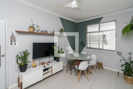 Sala de apartamento à venda com 3 quartos, 70m² em Penha Circular, Rio de Janeiro