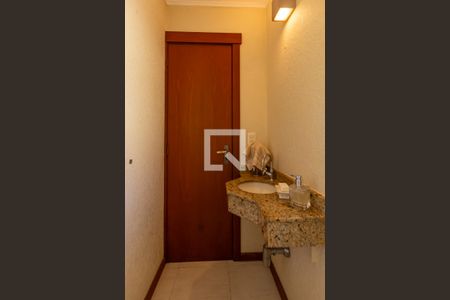 Lavabo de casa de condomínio à venda com 3 quartos, 219m² em Tristeza, Porto Alegre