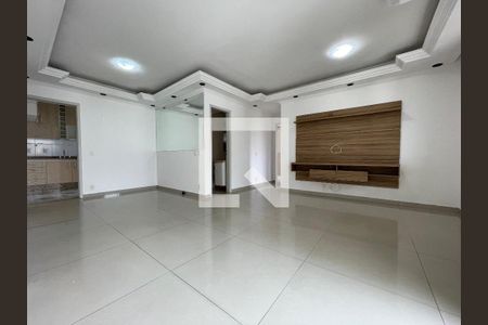 Sala de apartamento para alugar com 2 quartos, 77m² em Jardim Ester, São Paulo