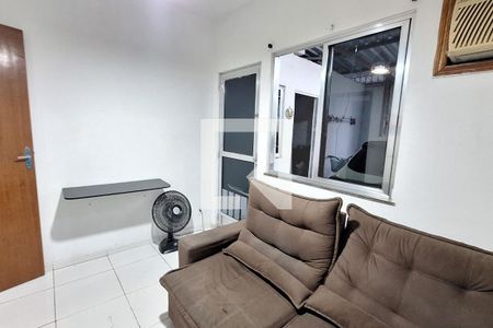 Sala de casa para alugar com 2 quartos, 63m² em Vila Maria Helena, Duque de Caxias