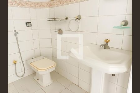 Banheiro de apartamento para alugar com 1 quarto, 78m² em Higienópolis, Rio de Janeiro