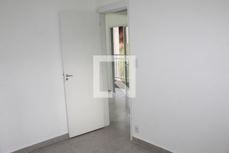 Quarto 1 de apartamento para alugar com 2 quartos, 42m² em Parque Silvino Pereira, Cotia