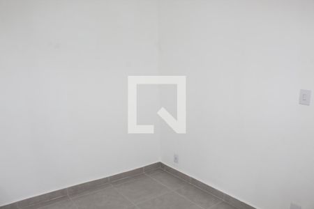 Quarto 2 de apartamento para alugar com 2 quartos, 42m² em Parque Silvino Pereira, Cotia