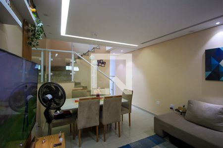 Sala de casa à venda com 2 quartos, 140m² em Vila Lucia, São Paulo