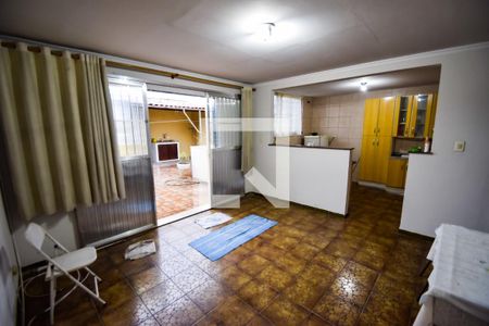 Sala de apartamento para alugar com 3 quartos, 80m² em Del Castilho, Rio de Janeiro