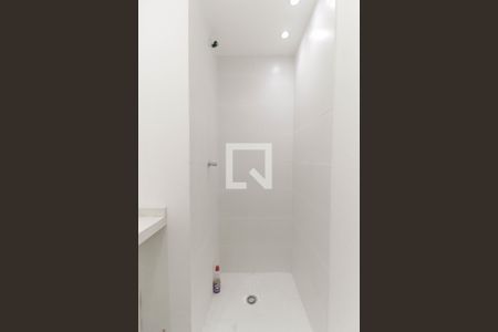 Apartamento para alugar com 32m², 2 quartos e sem vaga Apartamento para alugar com 32m², 2 quartos e sem vagaBanheiro