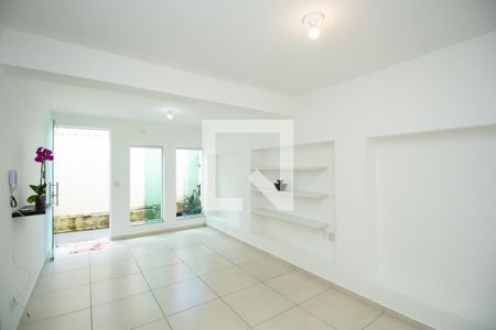 Sala de casa para alugar com 2 quartos, 70m² em União, Belo Horizonte