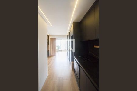 Cozinha de kitnet/studio para alugar com 1 quarto, 28m² em Jardim das Acacias, São Paulo