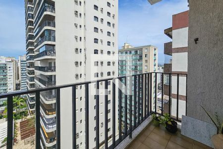 Varanda  de apartamento para alugar com 3 quartos, 122m² em Centro, Guarujá