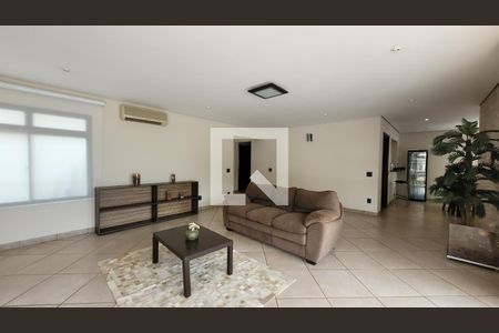 Sala de casa de condomínio para alugar com 4 quartos, 320m² em Conjunto Habitacional Vila Santana (sousas), Campinas