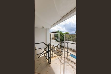 Varanda da Sala de casa de condomínio à venda com 4 quartos, 320m² em Conjunto Habitacional Vila Santana (sousas), Campinas