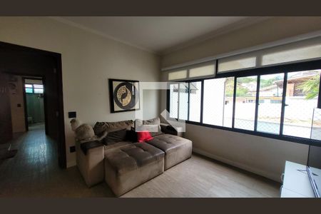 Sala de TV de casa de condomínio à venda com 4 quartos, 320m² em Conjunto Habitacional Vila Santana (sousas), Campinas