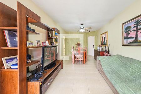 Sala de apartamento para alugar com 3 quartos, 98m² em Barra Funda, Guarujá